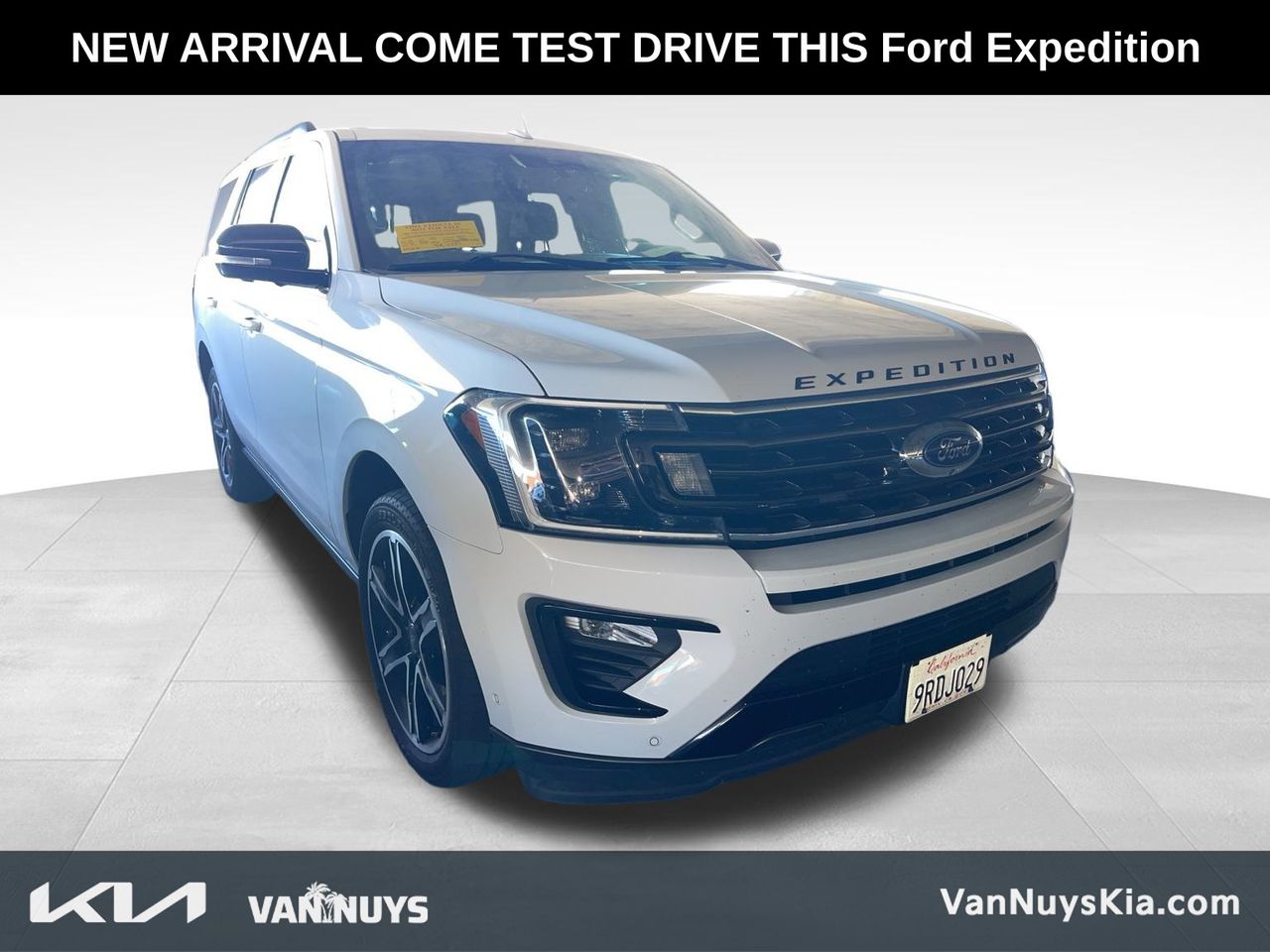 2021 Ford Expedition Limited photo 2