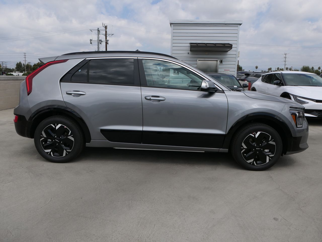 2025 Kia Niro EV Wind photo 2
