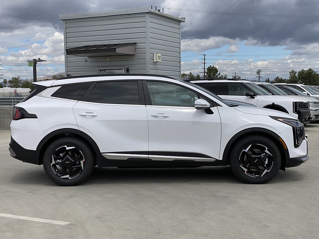 New 2026 Kia Sportage EX SUV