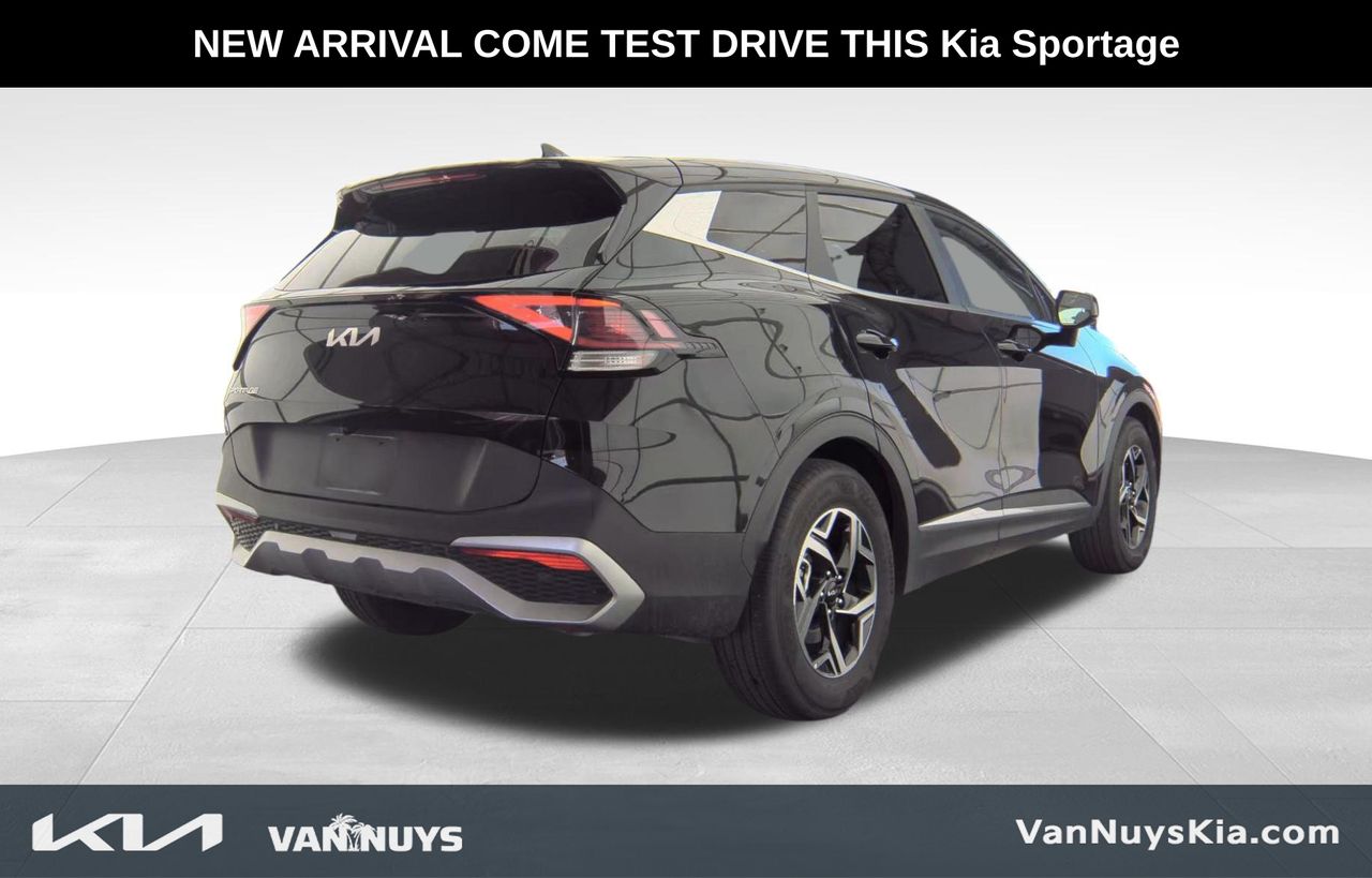 2025 Kia Sportage LX photo 3