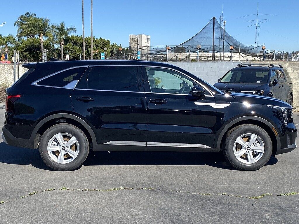 New 2026 Kia Sorento LX SUV