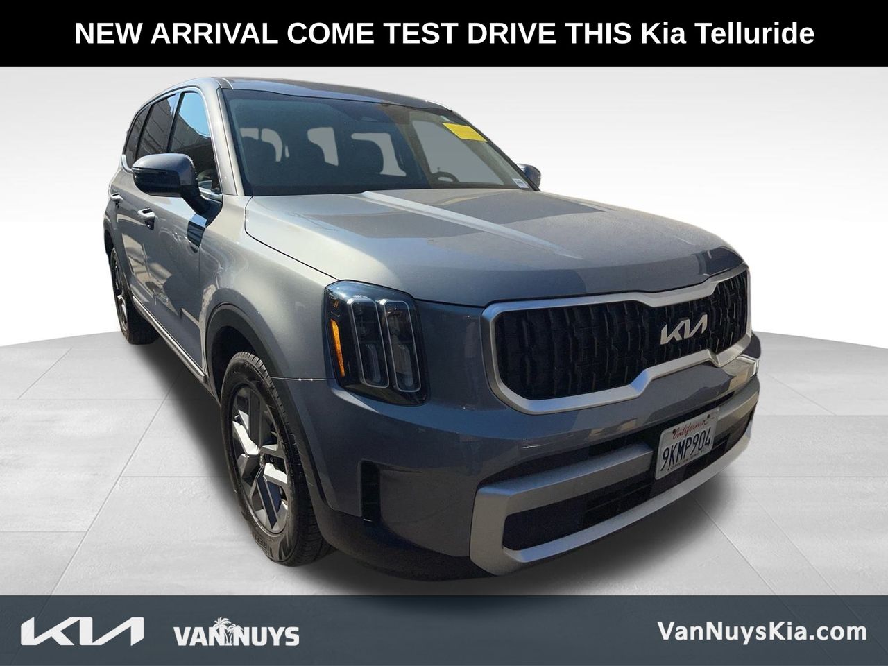 2024 Kia Telluride LX photo 2