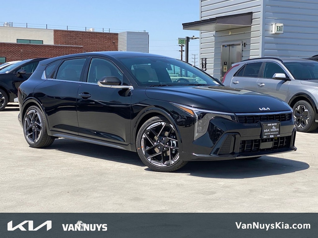 New 2026 Kia K4 GT-Line Hatchback