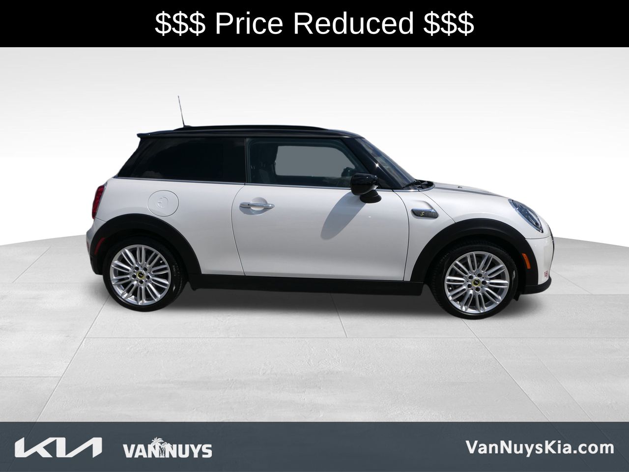 Used 2023 MINI Hardtop 2 Door SE with VIN WMW13DJ01P2U24431 for sale in Los Angeles, CA