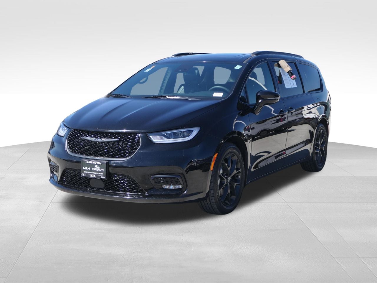 2025 Chrysler Pacifica Limited photo 5