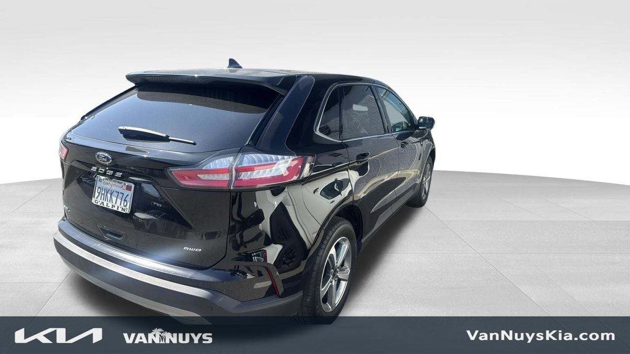2023 Ford Edge SEL AWD's photo