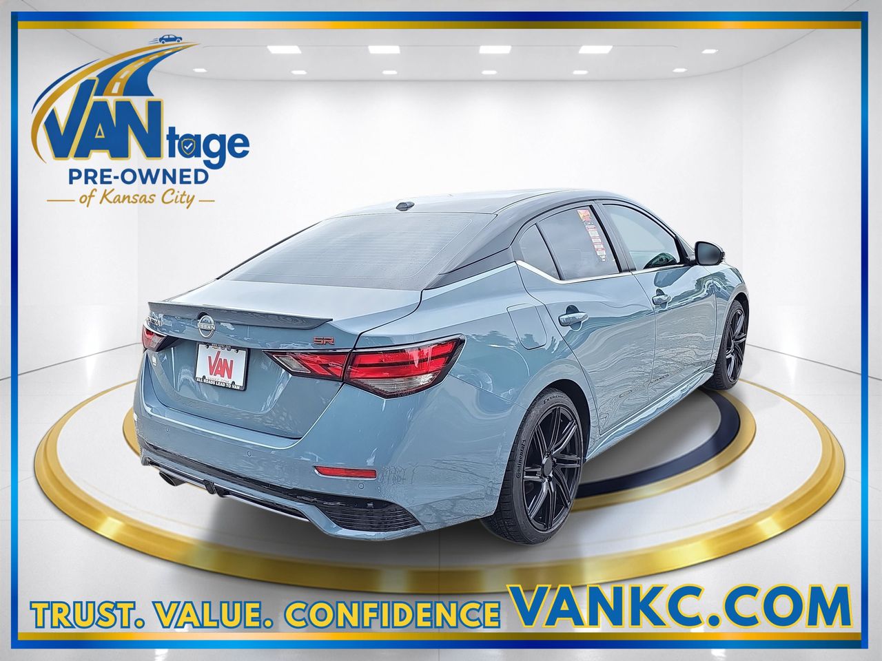 Used 2024 Atlantic Gray Metallic Super Black Nissan SR image 6