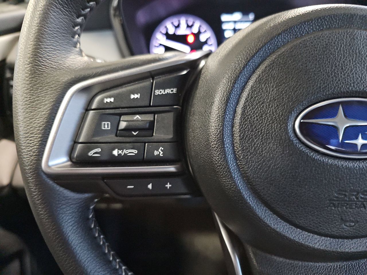Certified Used 2025 Crystal Black Silica Subaru Premium image 20
