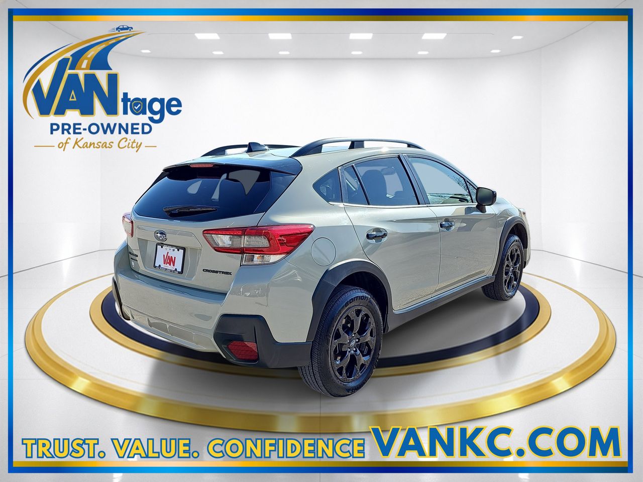 Used 2023 Khaki Subaru Premium image 6