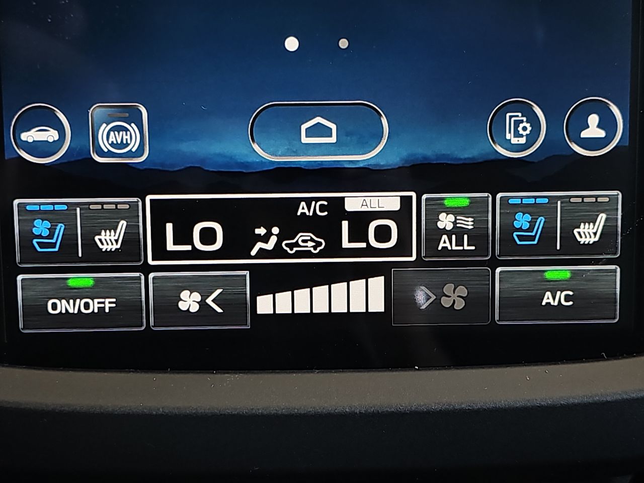 New 2026 Ice Silver/Crystal Black Silica Subaru Touring Hybrid image 22