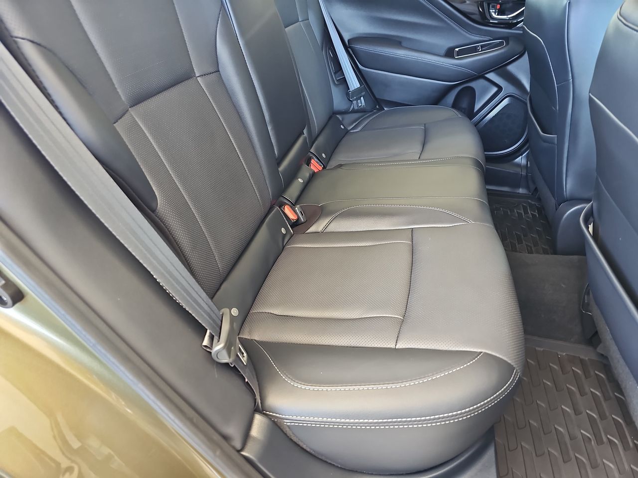 Used 2020 Green Metallic Subaru Limited image 18