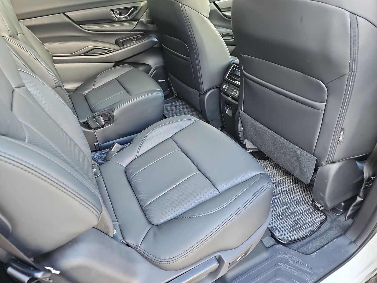 New 2026 Crystal White Pearl Subaru Onyx Edition Touring 7-Passenger image 11