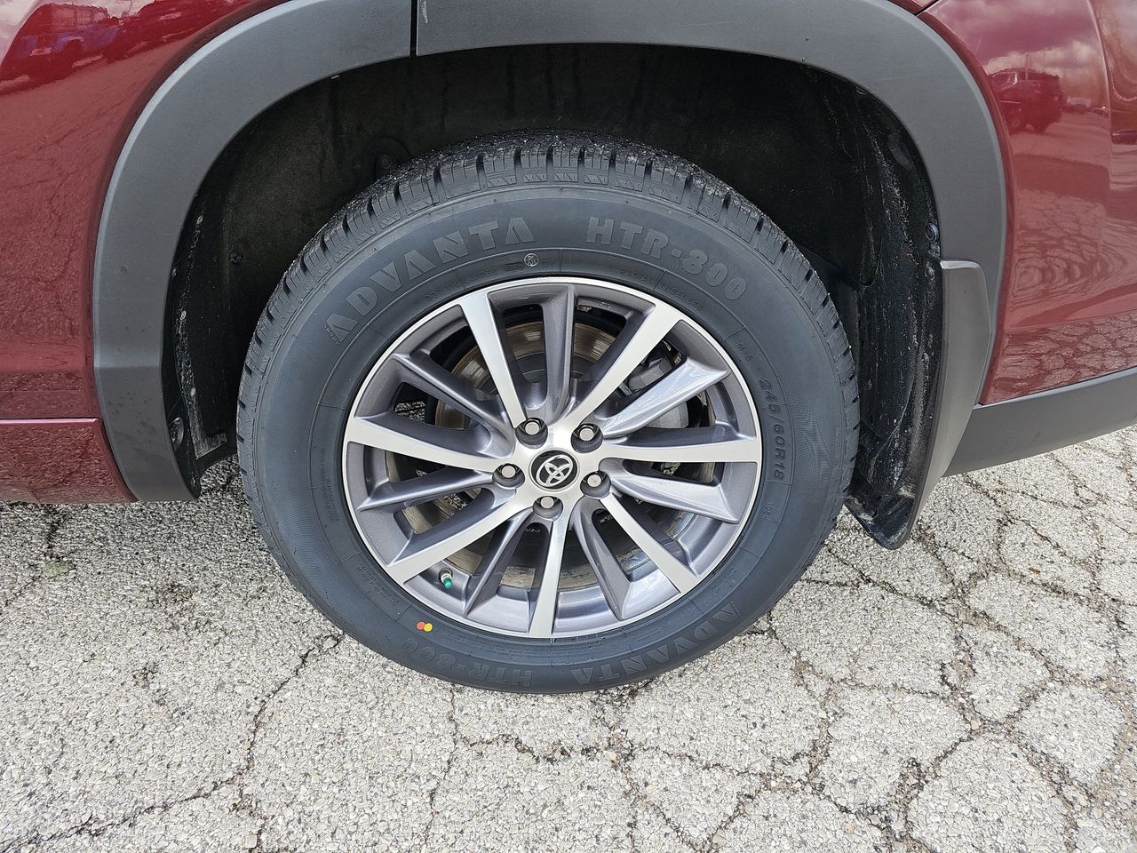 Used 2017 Salsa Red Pearl Toyota XLE image 41