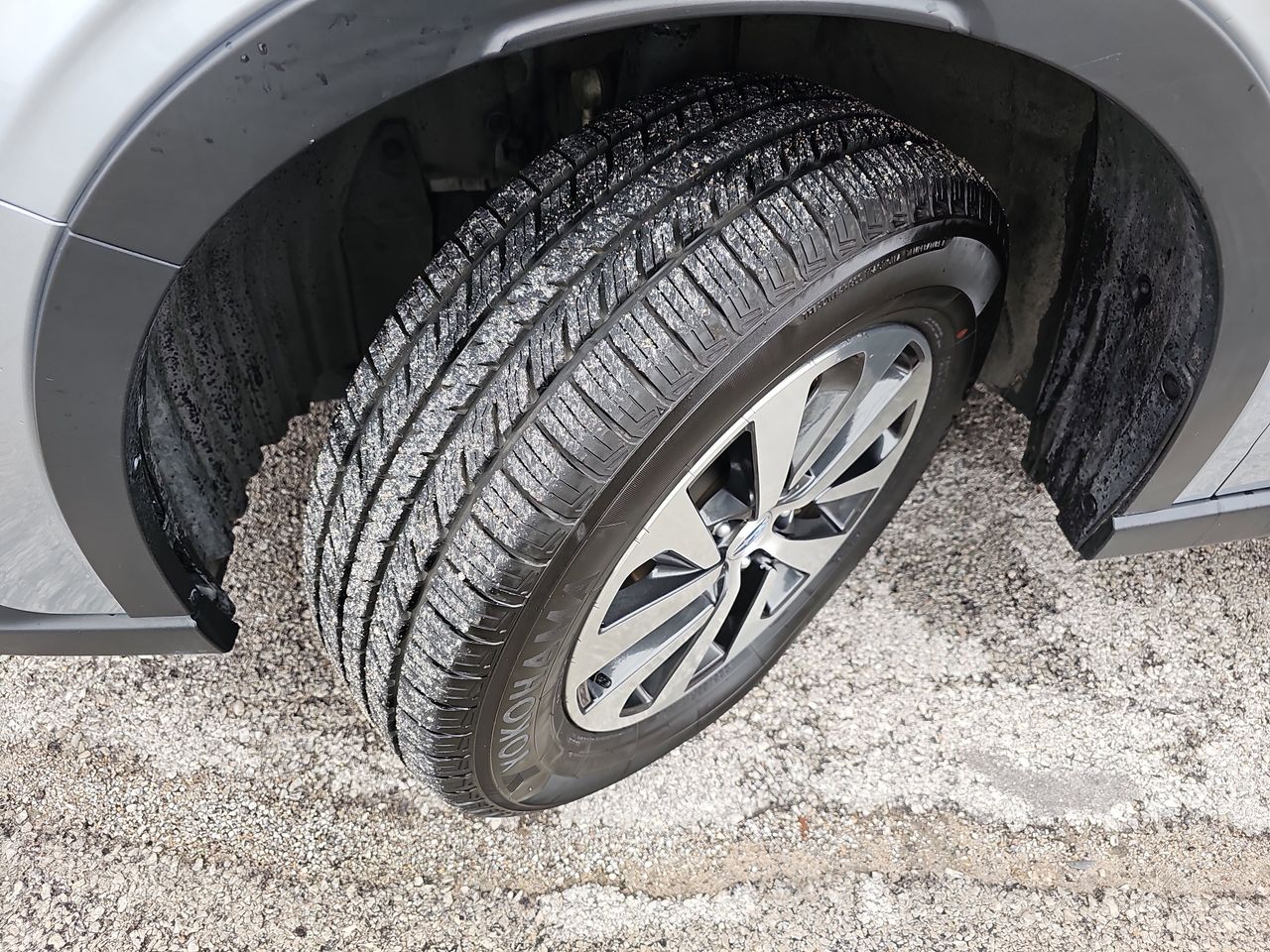 Certified Used 2021 Ice Silver Metallic Subaru Premium image 37