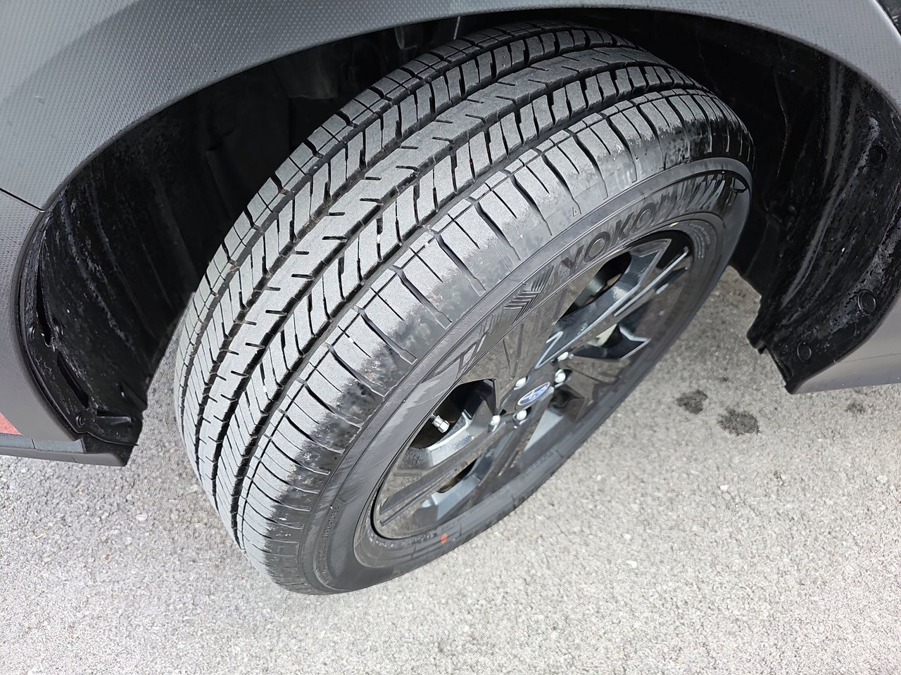 Certified Used 2025 Pearl Subaru Base image 37