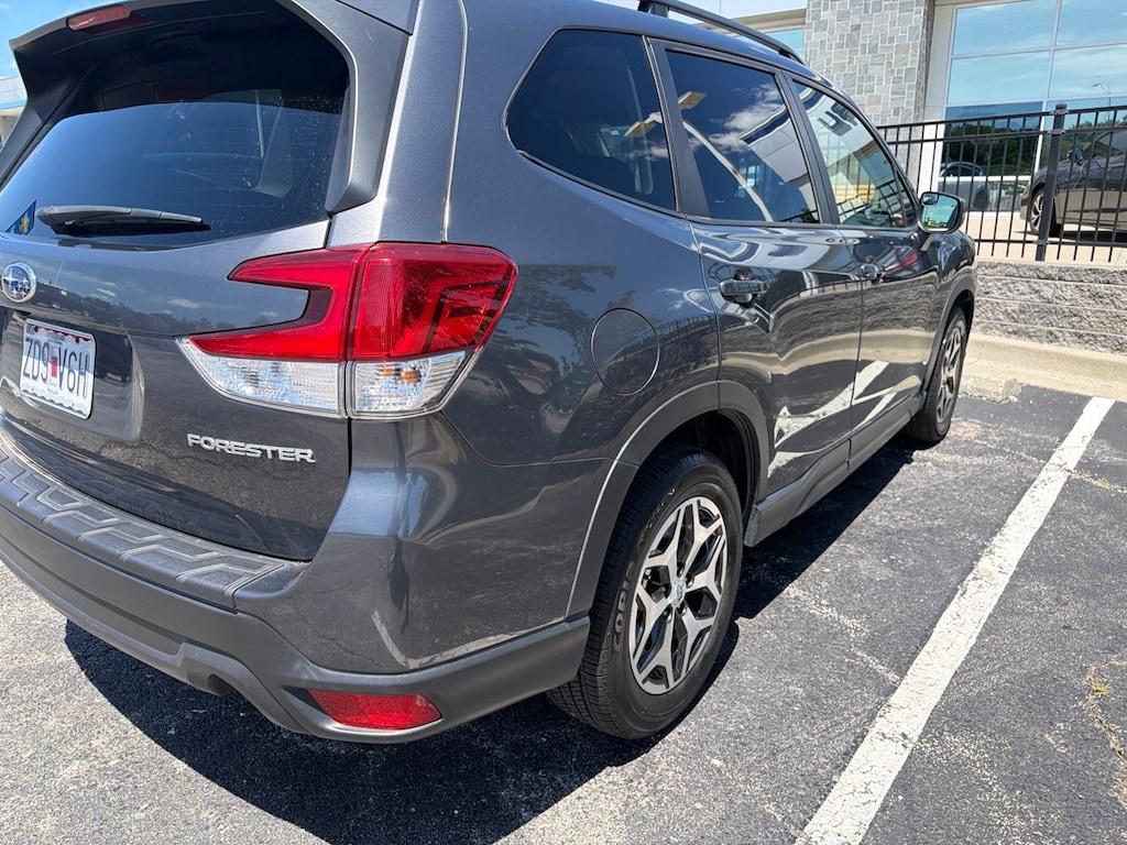 Used 2021 Subaru Forester Premium SUV