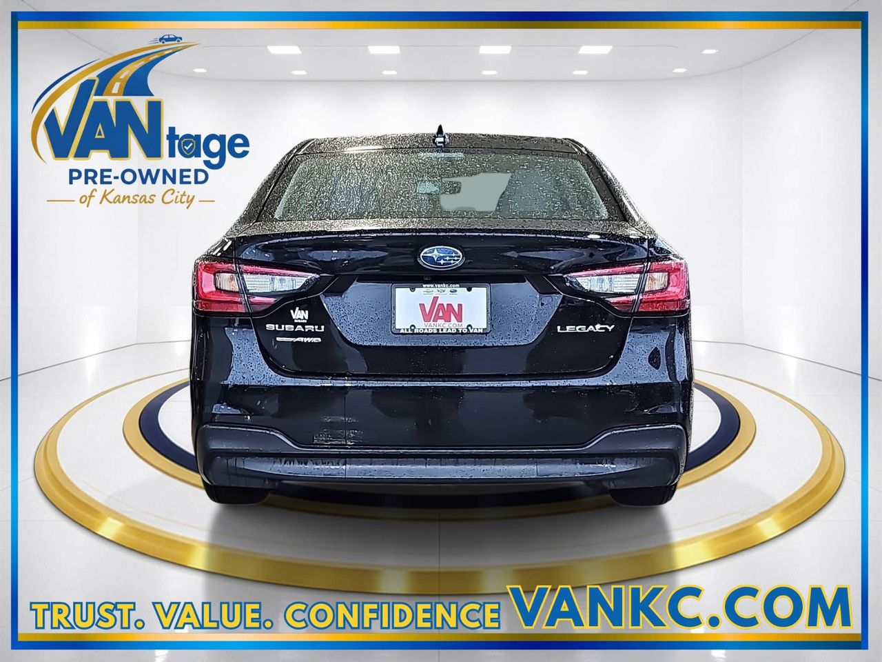 Certified Used 2025 Crystal Black Silica Subaru Premium image 7