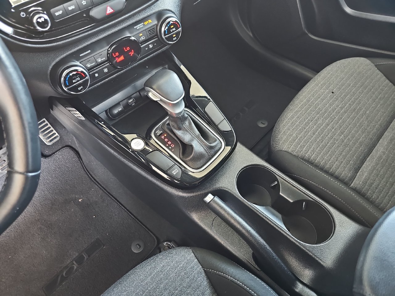 Used 2022 Neptune Blue Kia GT-Line image 30