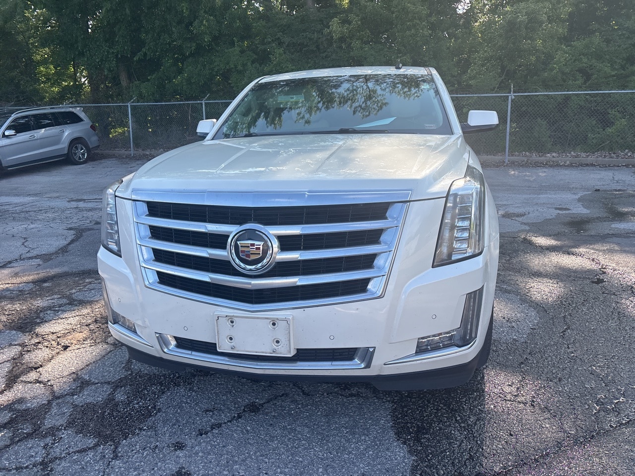 Used 2015 Cadillac Escalade ESV Luxury with VIN 1GYS4HKJ0FR230458 for sale in Kansas City