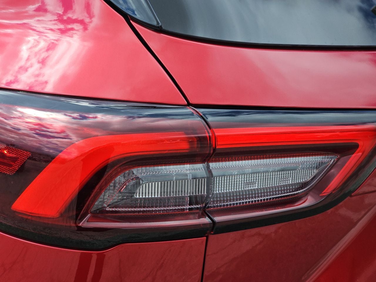 Used 2023 Red Metallic Ford Base image 40