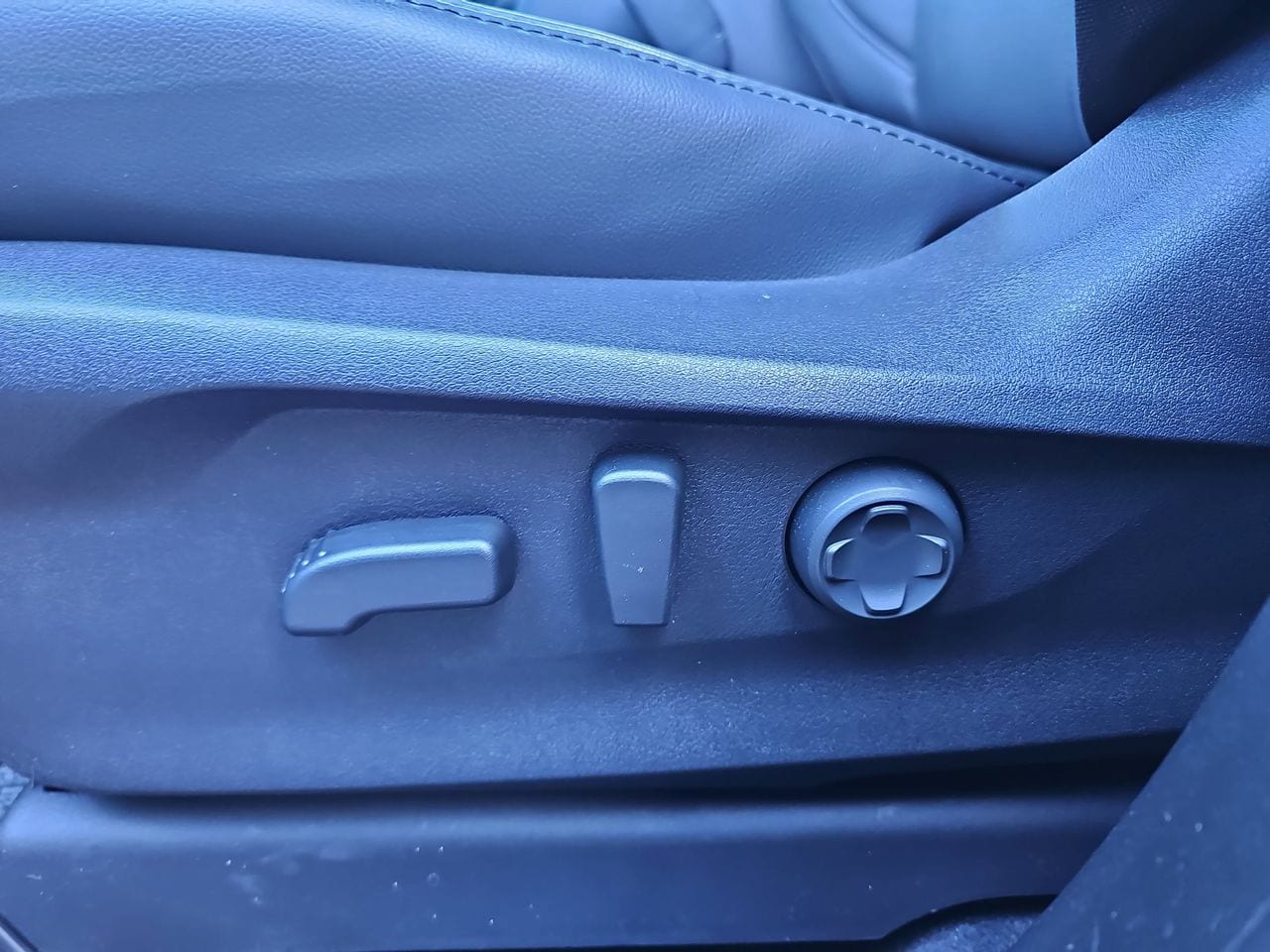 New 2026 Magnetite Gray Subaru Onyx Edition Touring 7-Passenger image 31