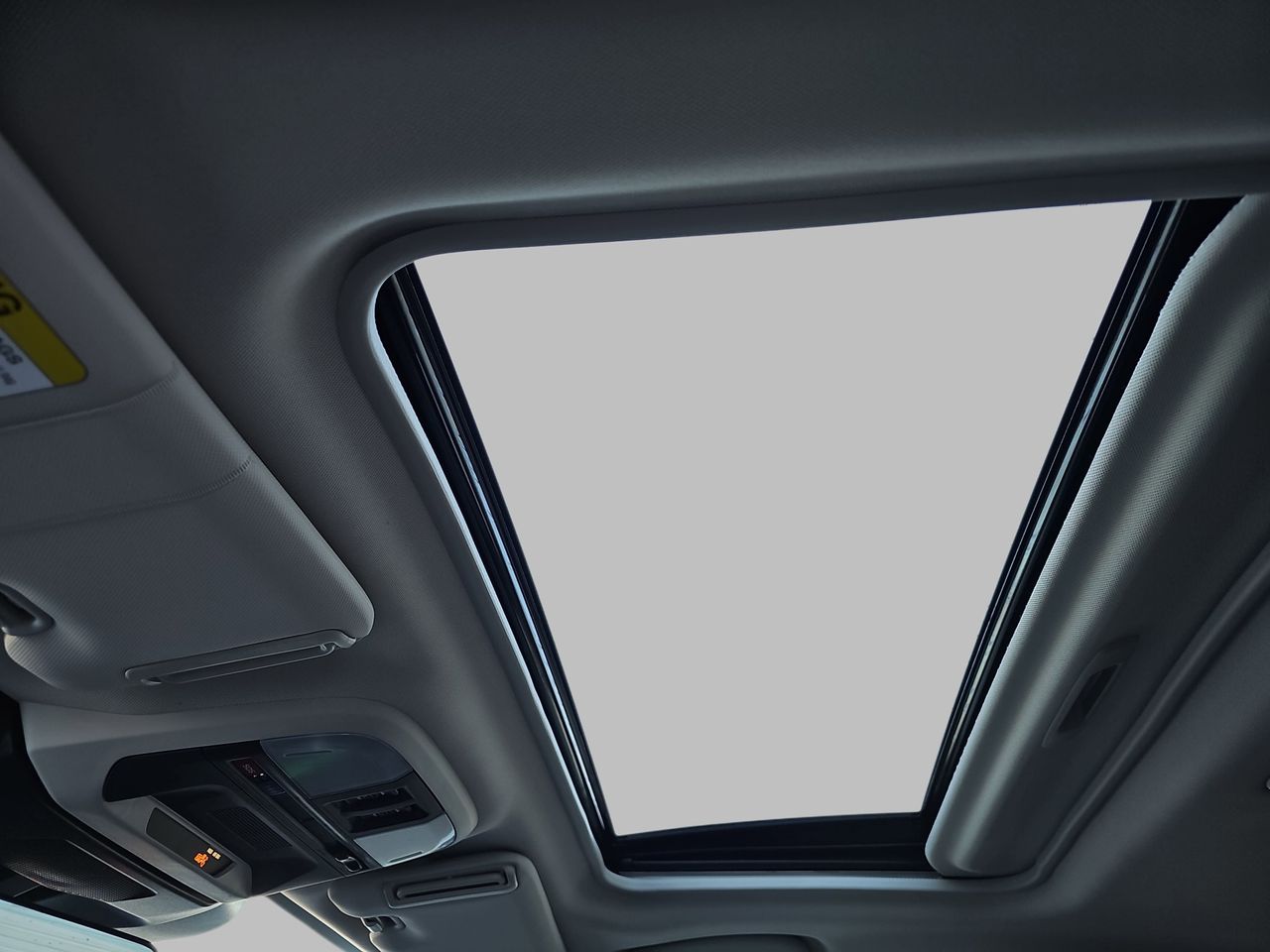 New 2026 Crystal White Pearl Subaru Premium image 29