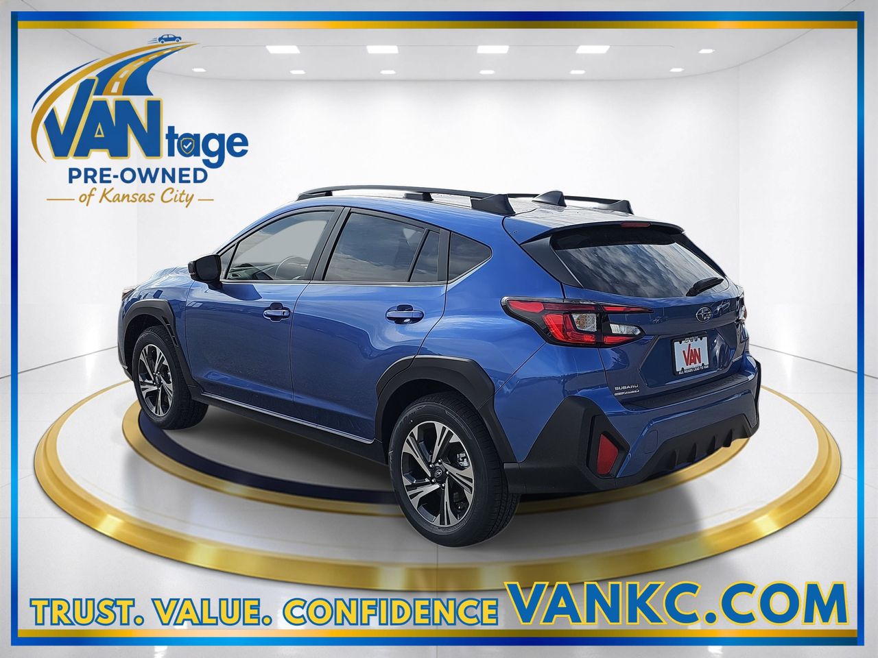 Certified Used 2025 Blue Pearl Subaru Premium image 9