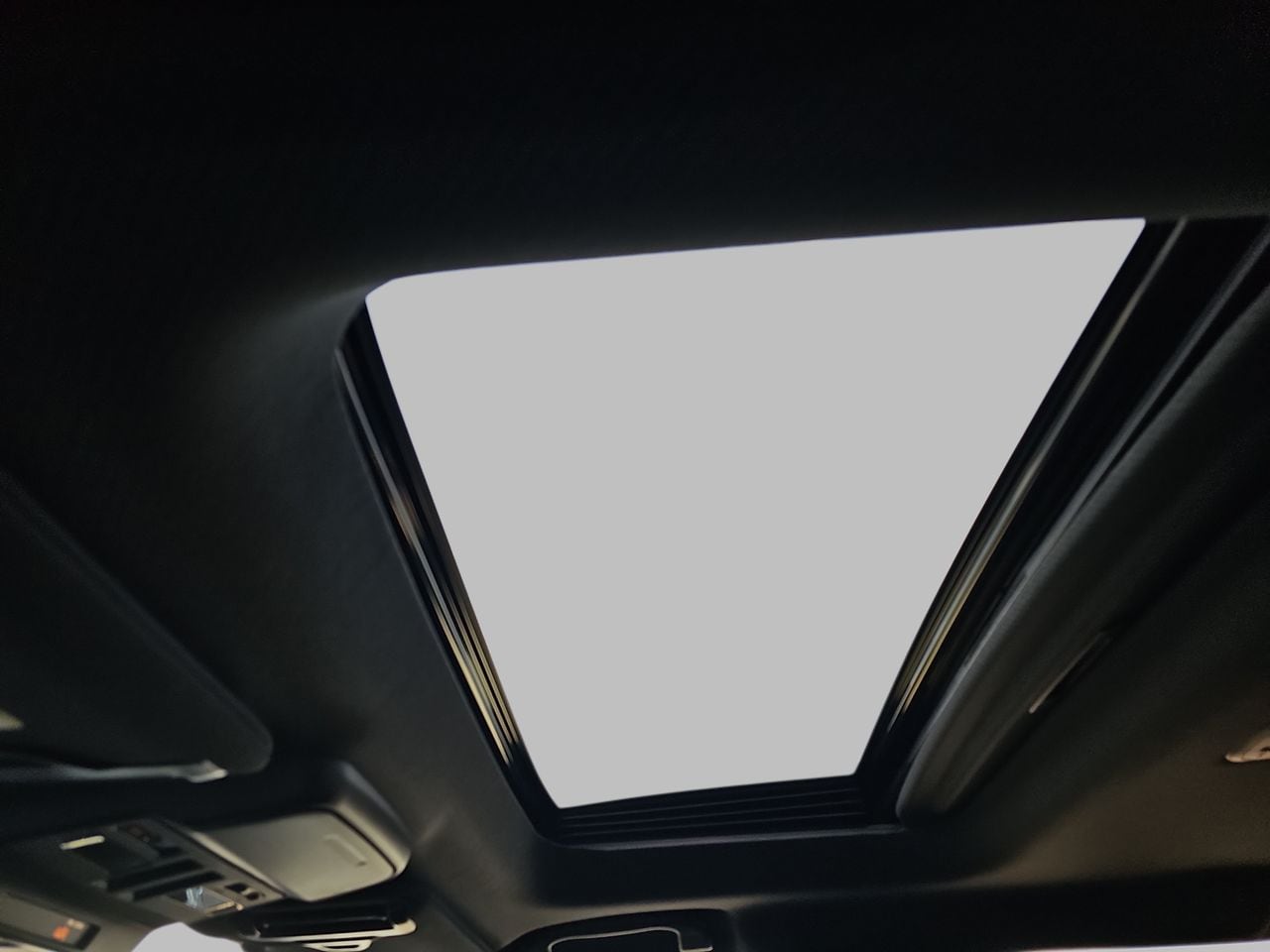 New 2026 Crystal White Pearl Subaru Touring image 31