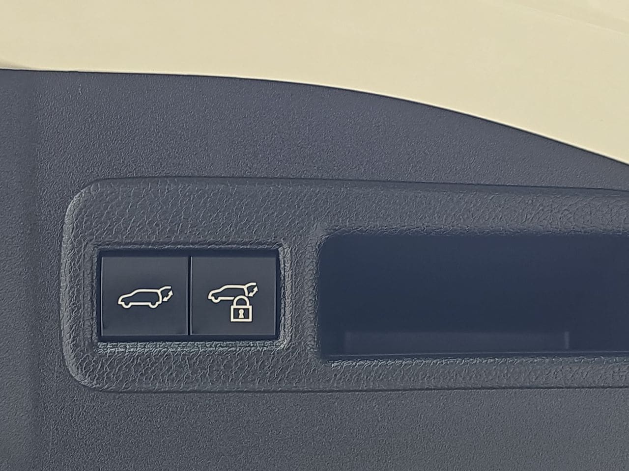 Certified Used 2023 Cosmic White Subaru Touring image 16