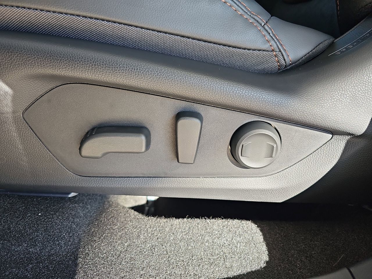 New 2026 Crystal Black Silica Subaru Touring image 30