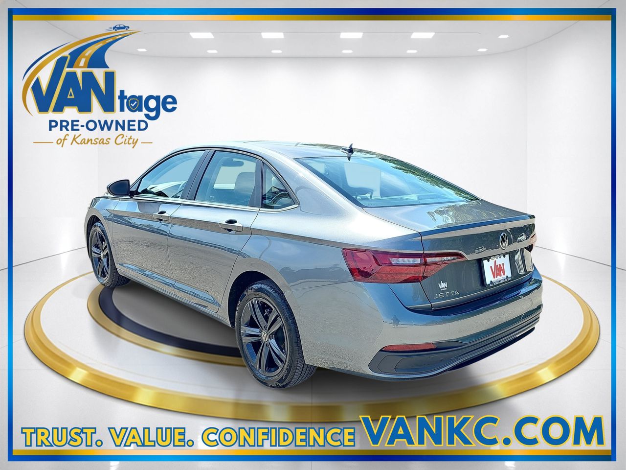 Used 2024 Platinum Gray Metallic Volkswagen 1.5T SE image 9