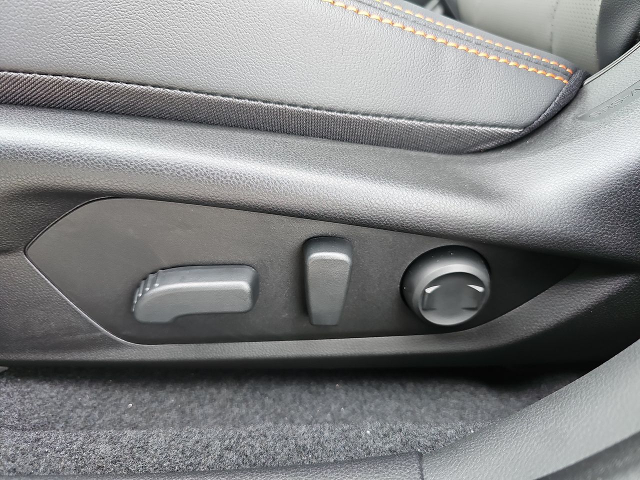 New 2026 Sand Dune Pearl Subaru Limited Hybrid image 30