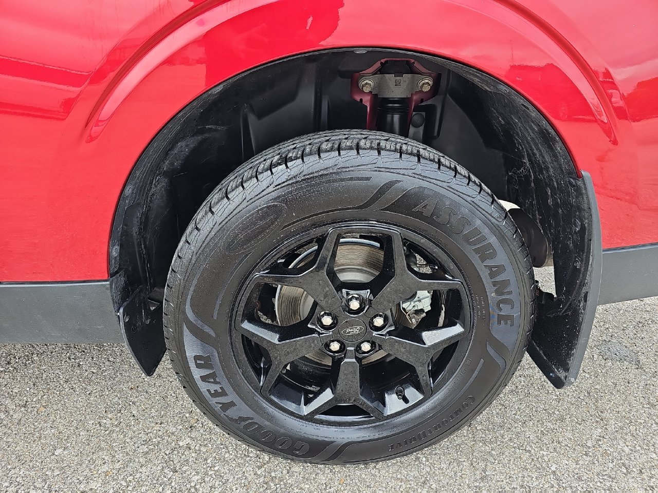 Used 2022 Red Metallic Ford Lariat image 38