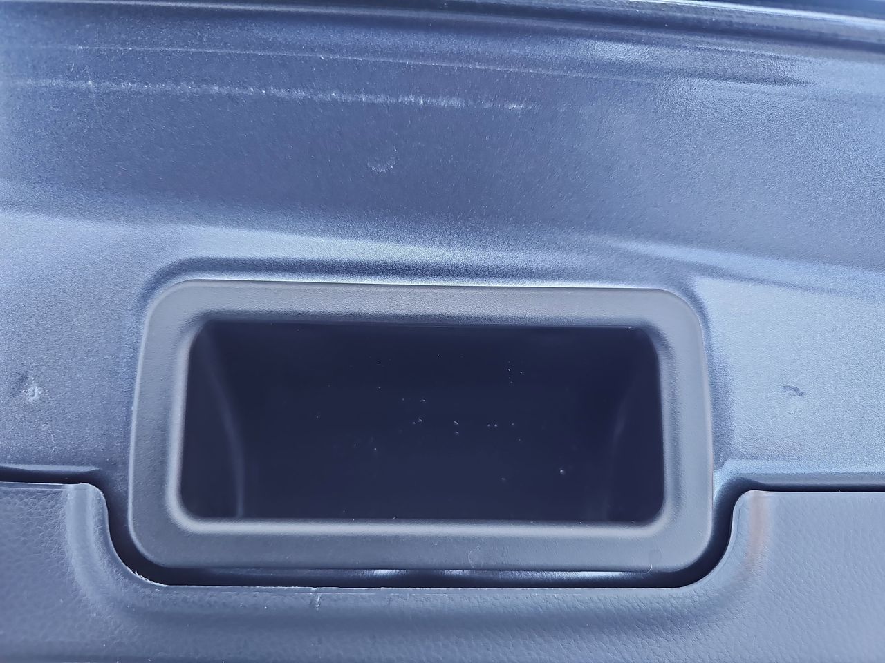 New 2026 Magnetite Gray/Crystal Black Silica Subaru Premium image 13