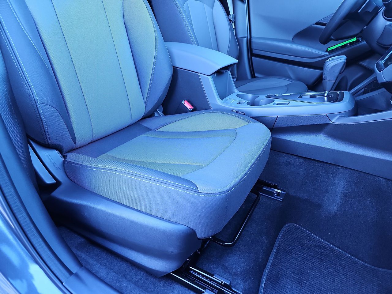 New 2026 Magnetite Gray/Crystal Black Silica Subaru Premium image 10