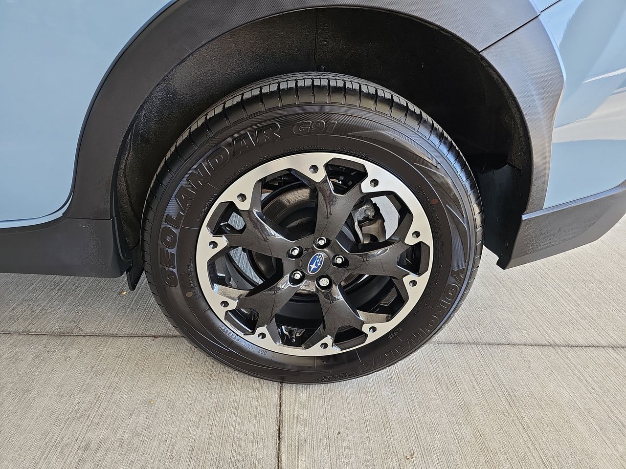 Used 2023 Cool-Gray Khaki Subaru Premium image 39