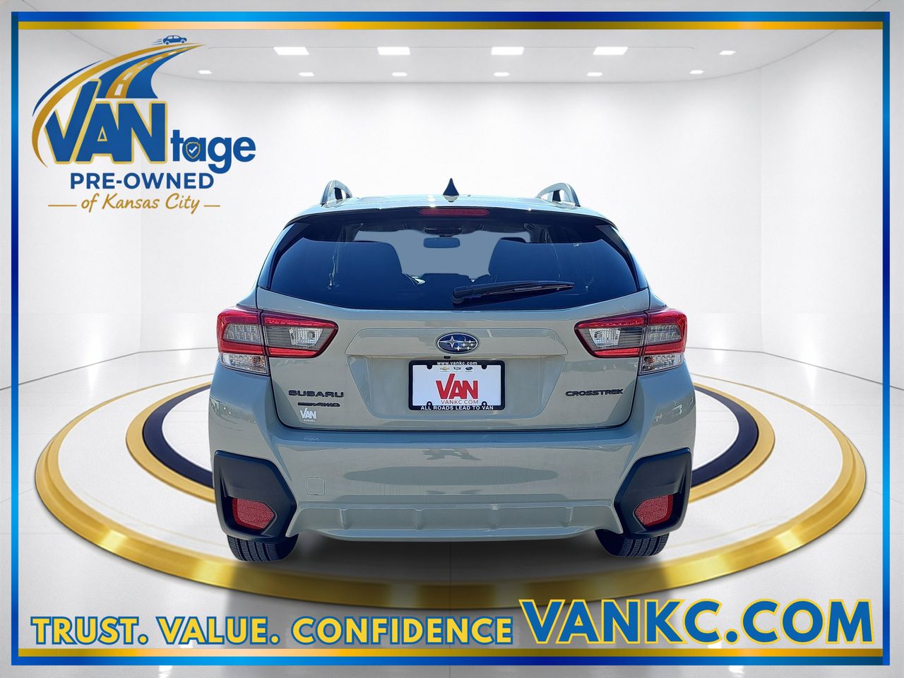 Used 2023 Khaki Subaru Premium image 7