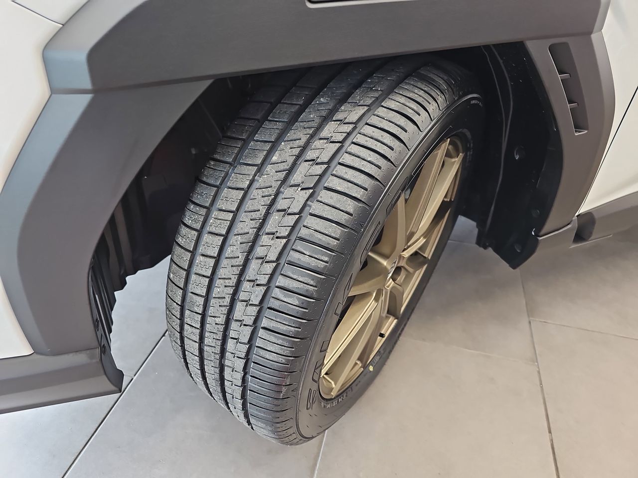 New 2026 Crystal White Pearl Subaru Premium image 33