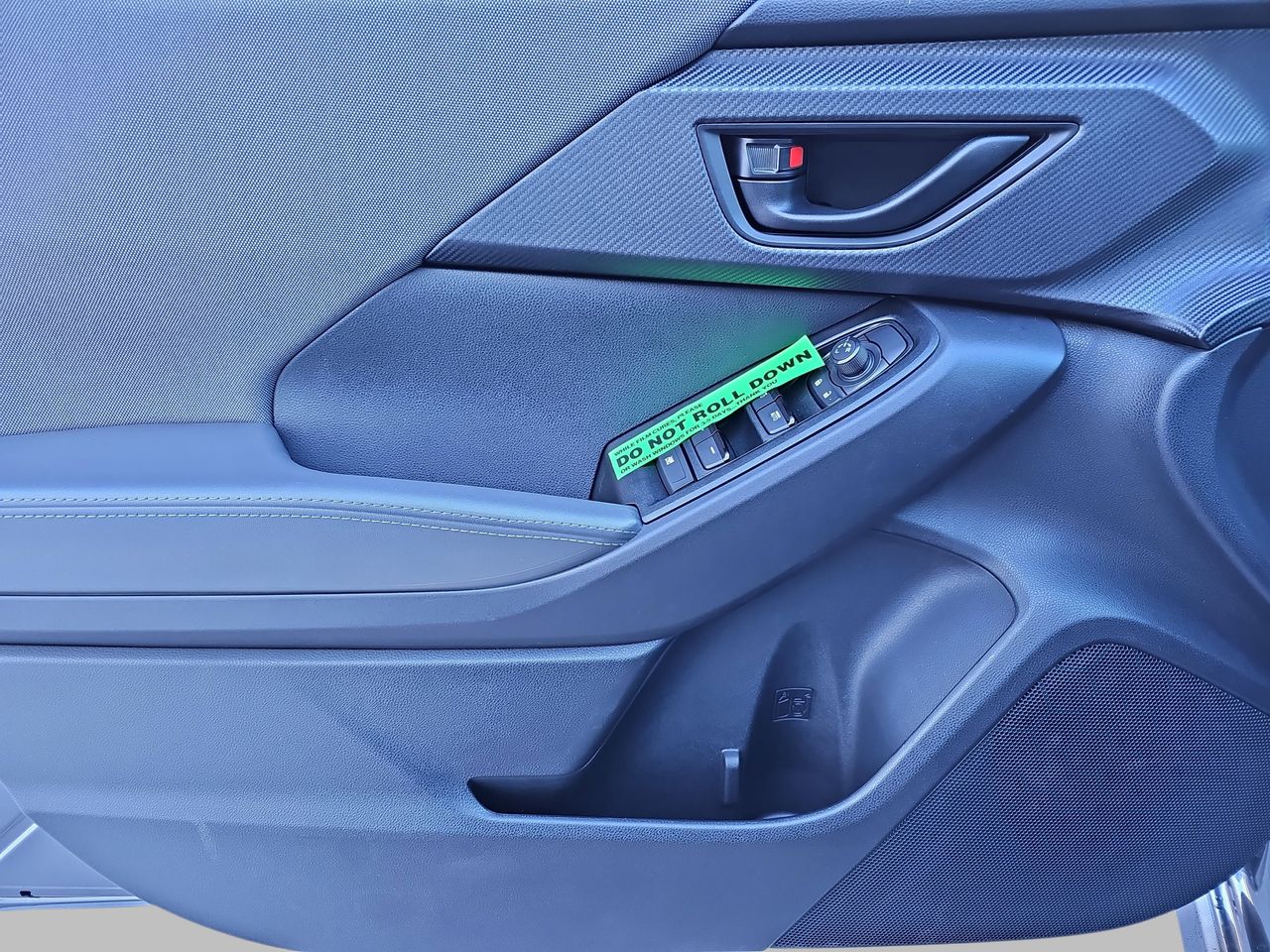 New 2026 Magnetite Gray/Crystal Black Silica Subaru Premium image 26