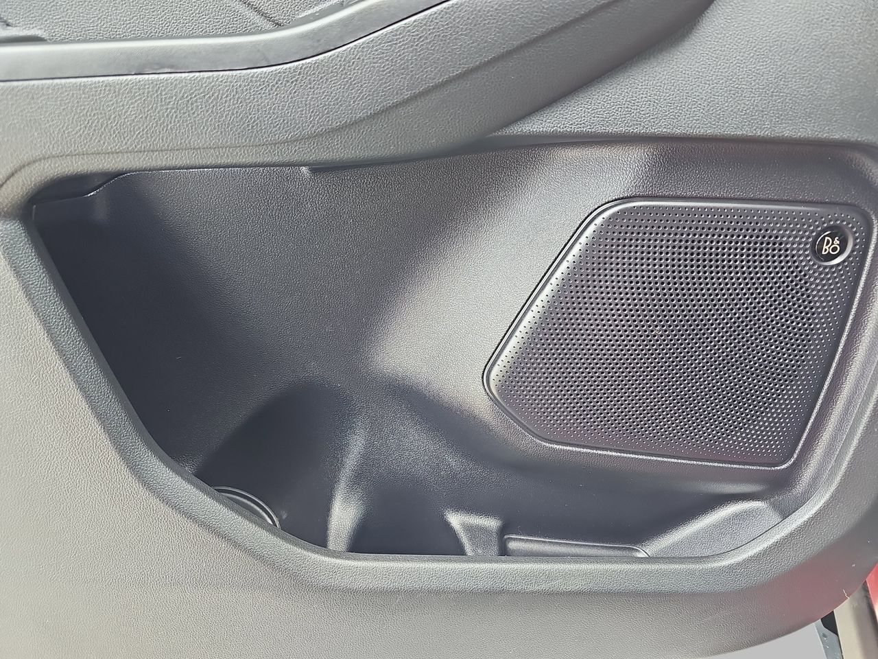 Used 2023 Red Metallic Ford Base image 34