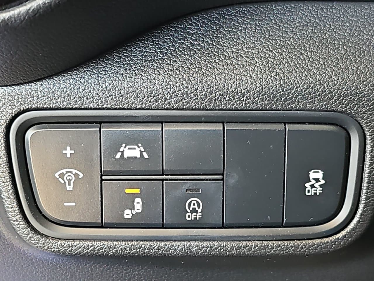 Used 2022 Neptune Blue Kia GT-Line image 31