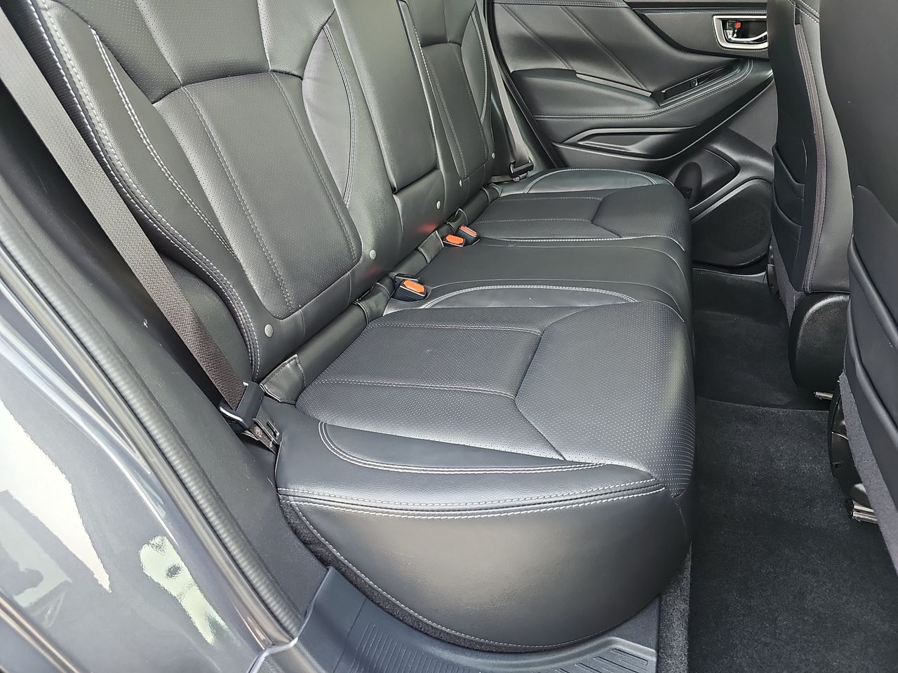 Used 2021 Magnetite Gray Metallic Subaru Limited image 18