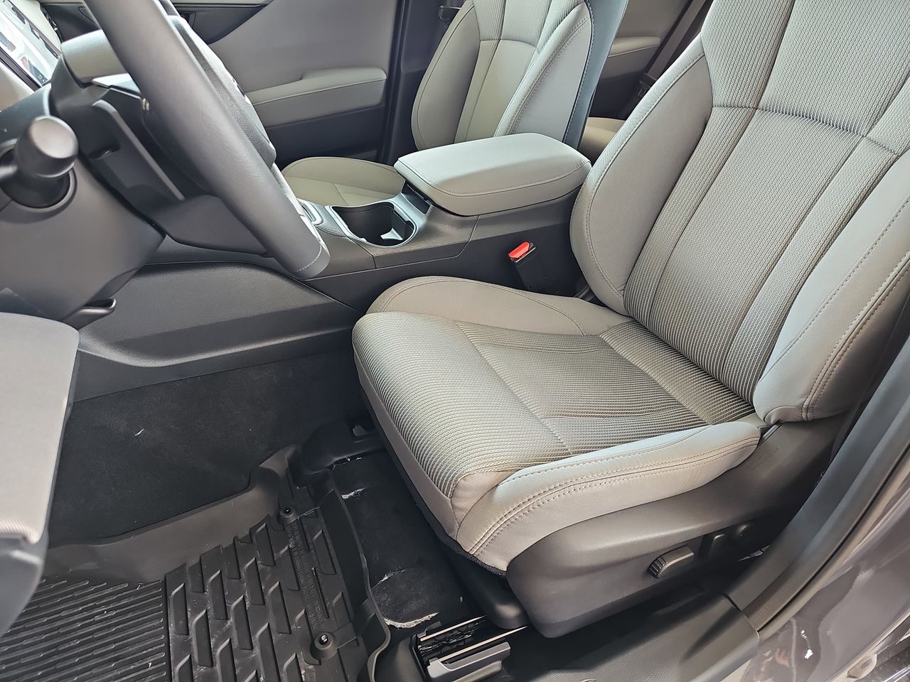 Certified Used 2025 Gray Metallic Subaru Premium image 18