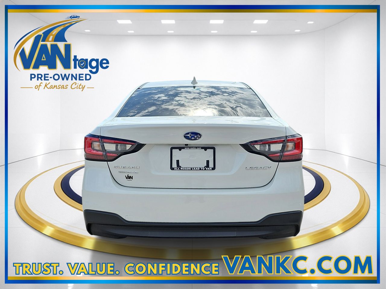 Certified Used 2025 Crystal White Pearl Subaru Premium image 7