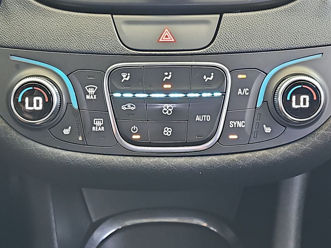 Used 2019 Summit White Chevrolet LT image 25