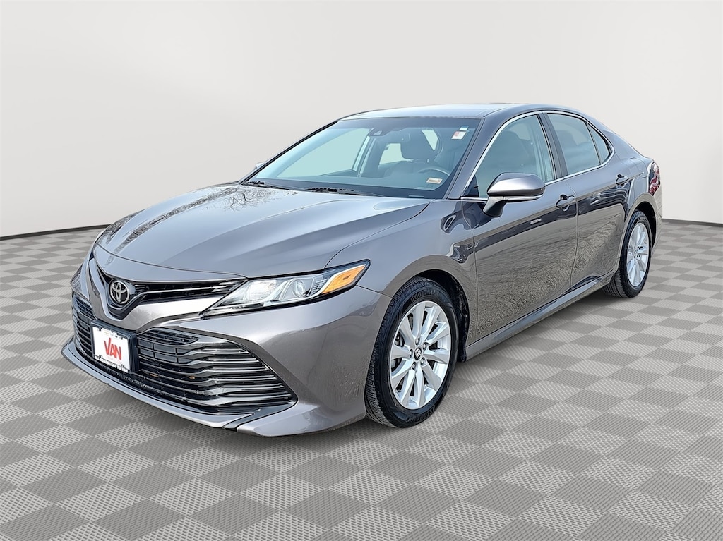Used 2018 Toyota Camry LE Sedan