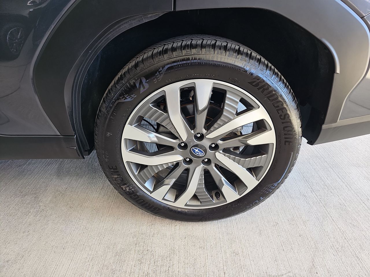 Certified Used 2025 Gray Metallic Subaru Touring image 41