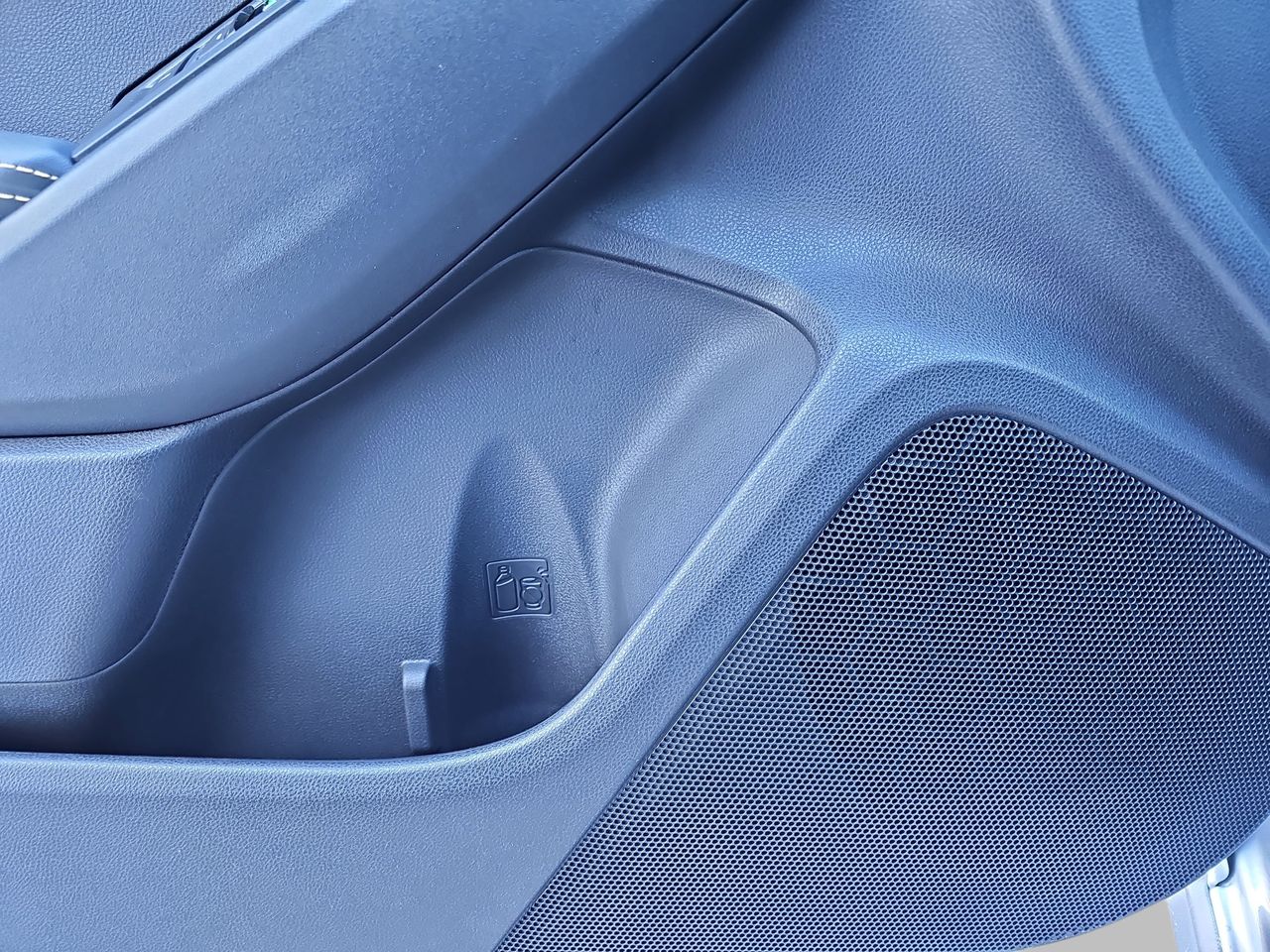 New 2026 Ice Silver Subaru Sport Hybrid image 29