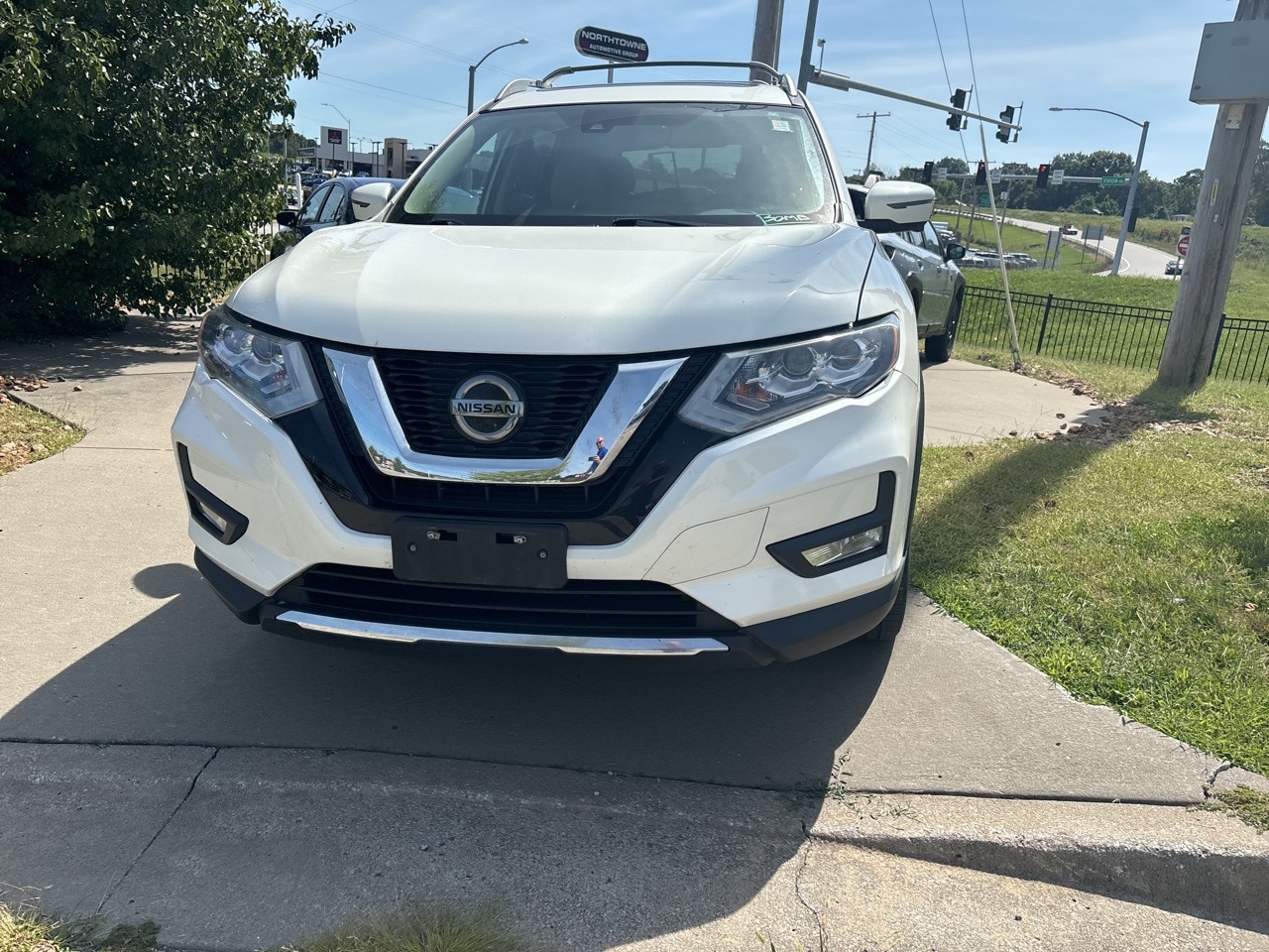 Used 2018 Nissan Rogue SL with VIN 5N1AT2MV4JC793585 for sale in Kansas City