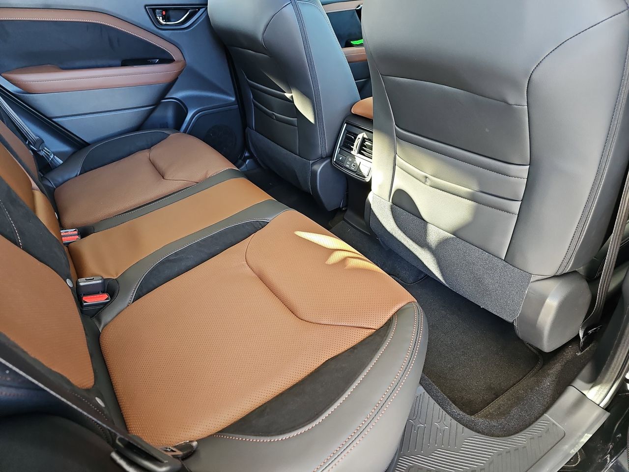 New 2026 Crystal Black Silica Subaru Touring image 11